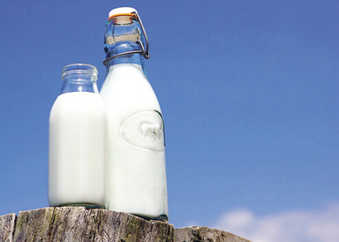 空腹喝牛奶的危害-喝牛奶的好處
